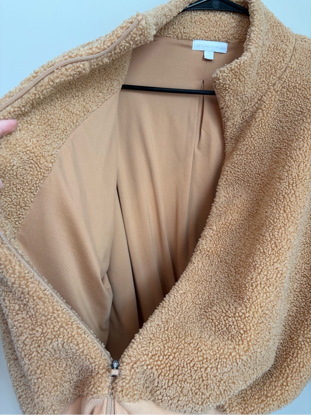 Beyond Yoga Brave The Elements Sherpa Bomber - Picture 7 of 8